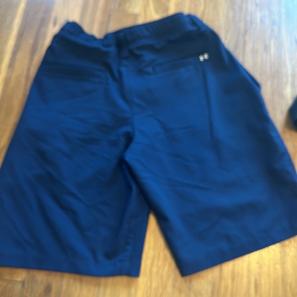 Under Armour black and navy golf short size large - Picture 3 of 7